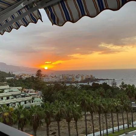 Loft Vistas Playa Jardin Apartment
